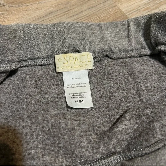 L*Space Gray Skirt - Picture 3 of 4